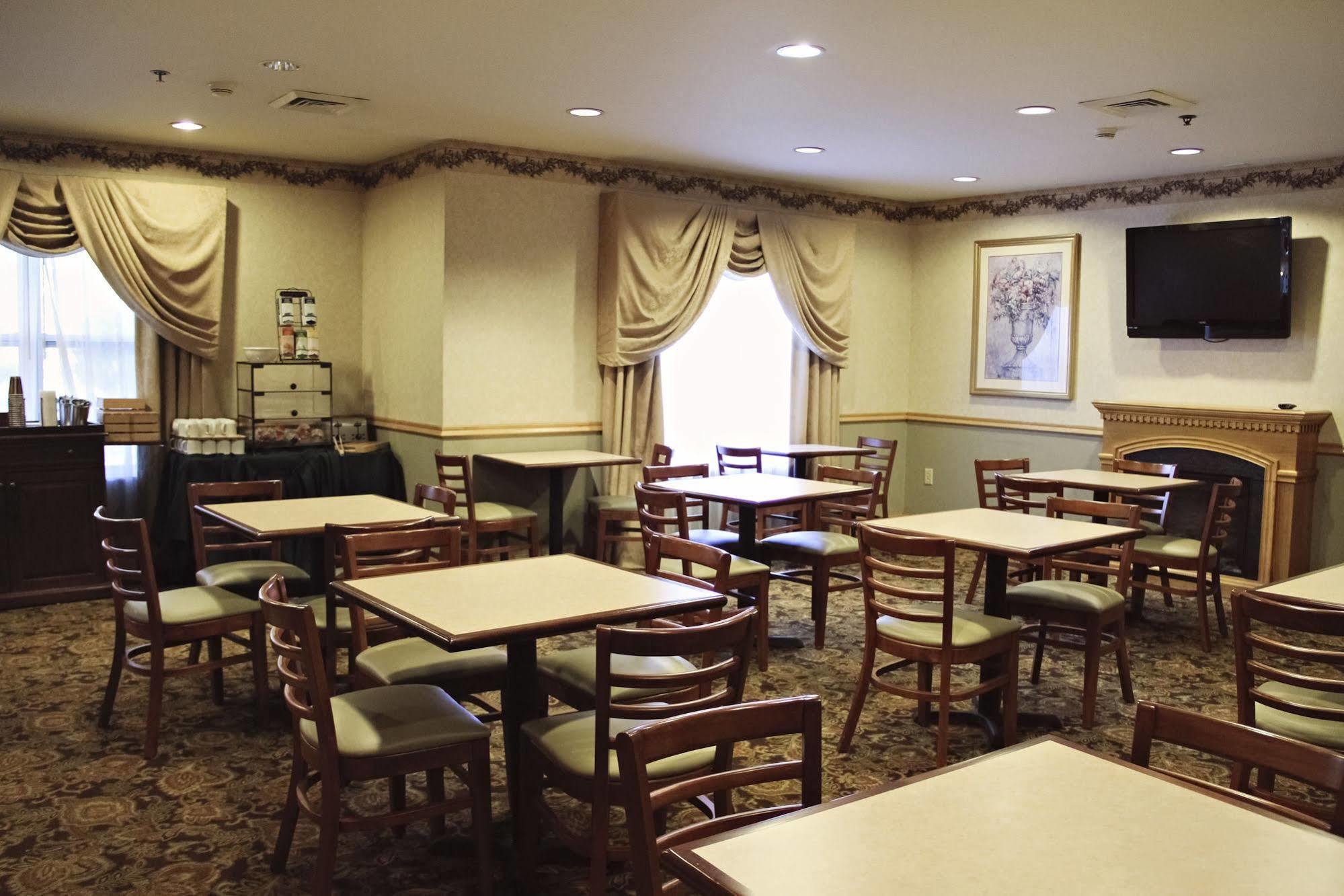 弗拉克维尔乡村套房酒店 Mount Pleasant 外观 照片